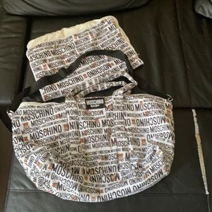 Moschino Diaper Bag🐻